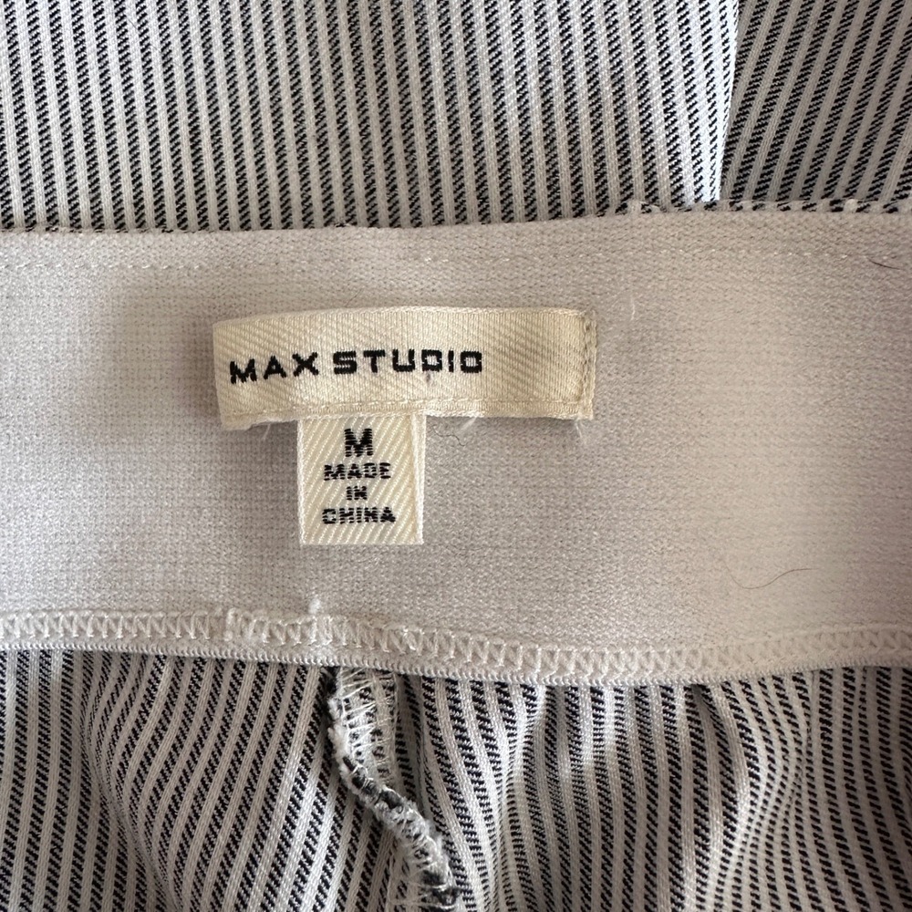 Max Studio Shorts Womens Medium Black White Striped Elastic Waist - Picture 7 of 8